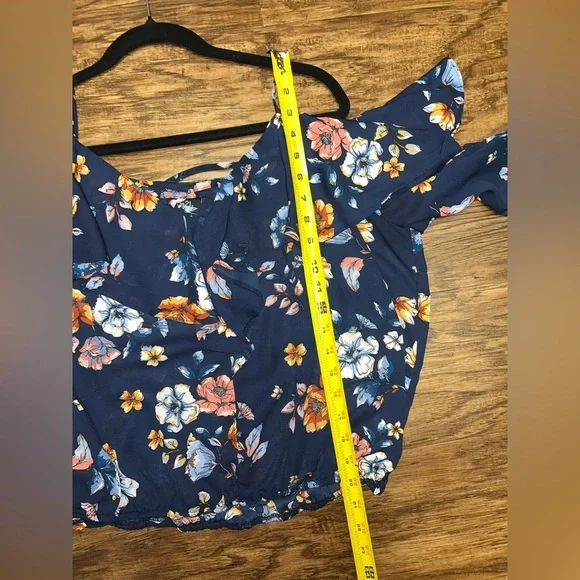 Rue 21 Blouse Size XL - Picture 5 of 6